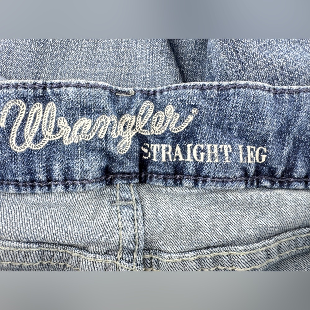 Wrangler Blue Straight Leg Jeans - Picture 5 of 6